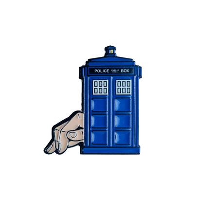 DOCTOR WHO TWELFTH DOCTORS FLATLINE TARDIS ENAMEL PIN BADGE