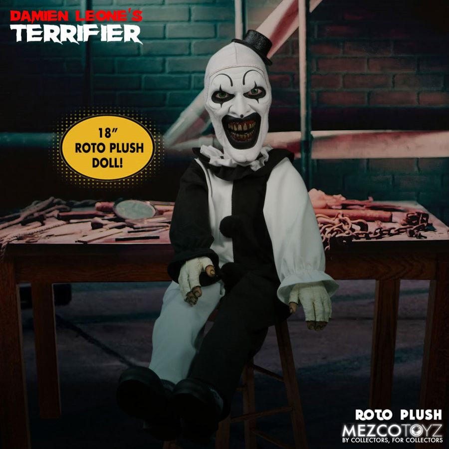 Terrifier - Art The Clown 18'' Roto Plush - Mezco Toyz - Statue - Image - Pop Weasel