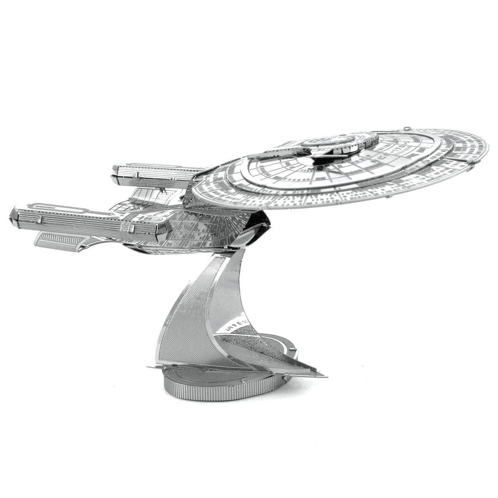 Metal Earth - Star Trek USS Enterprise NCC-1701-D - Kitset Models - Image - Pop Weasel