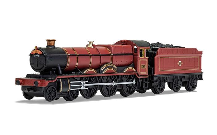 Harry Potter: Hogwarts Express - 1:100 Model - Model Trains & Train Sets - Image - Pop Weasel